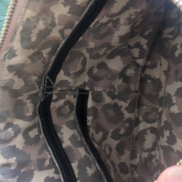 Guess crossbody purse taupe - Picture 6 of 13